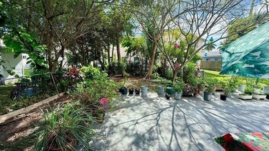 Excellent opportunity to own a well-located duplex in the heart - photo 25