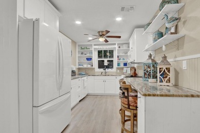 Charming coastal bungalow ideally located just mins from the - photo 7
