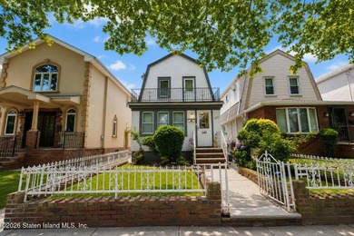 Opportunity awaits in Bensonhurst! This detached 2-family home - photo 1