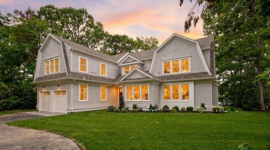 Rare offering of WATERFRONT NEW CONSTRUCTION now complete with a - photo 3