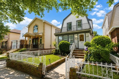 Opportunity awaits in Bensonhurst! This detached 2-family home - photo 3