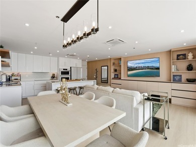 Rare Penthouse Opportunity at the Iconic Ilikai! This fully - photo 4