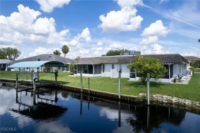 Caloosahatchee River Home For Sale in Fort Myers Florida