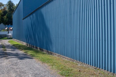 This 10,500 sq. ftmercial property in downtown Phelps is packed - photo 12