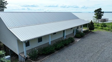 Stunning Lakefront Retreat with Breathtaking Views! Escape to - photo 12
