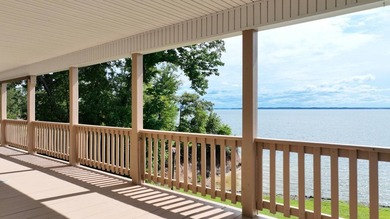 Stunning Lakefront Retreat with Breathtaking Views! Escape to - photo 15