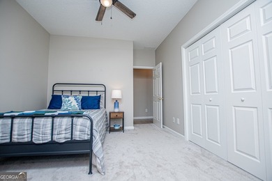 Welcome to Reflections at Mirror Lake - the highly sought-after - photo 18