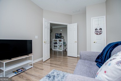 Welcome to Reflections at Mirror Lake - the highly sought-after - photo 21