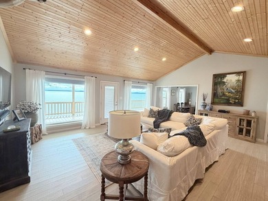 Stunning Lakefront Retreat with Breathtaking Views! Escape to - photo 21
