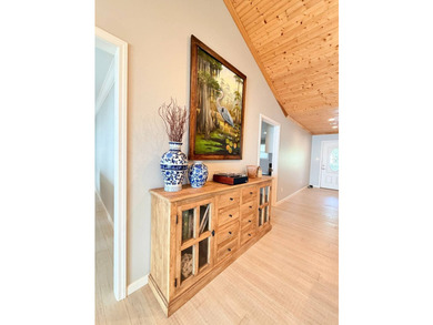 Stunning Lakefront Retreat with Breathtaking Views! Escape to - photo 23