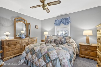 Meticulously maintained Cape Cod on 50 X 100 in the heart of New - photo 10