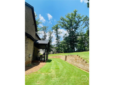 Welcome to 1140 Riverhill Drive, an exceptional residence - photo 46