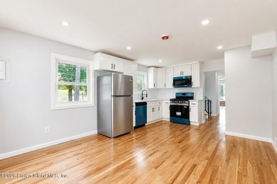 Welcome to 335 Oder Avenue, a beautifully renovated legal - photo 4