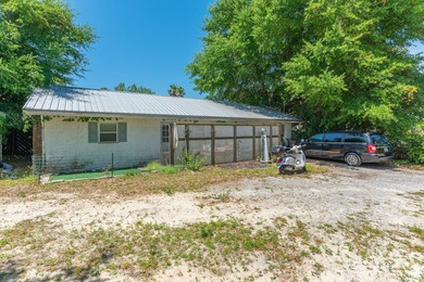Investor special in a fantastic location! Rare opportunity - photo 5