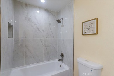 Beautifully Updated 3-Bedroom, 2-Bath Townhouse with an Attached - photo 21