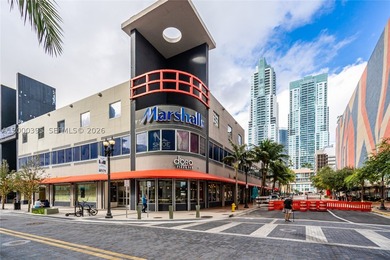 Experience refined Downtown Miami living in this sophisticated - photo 22