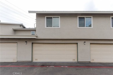 Beautifully Updated 3-Bedroom, 2-Bath Townhouse with an Attached - photo 31