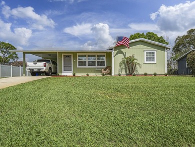 Welcome to this charming 2/2 home in the heart of Sebastian - photo 1
