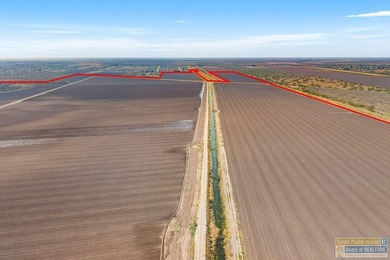Three parcels grouped to total more than 1,000 acres on the - photo 5