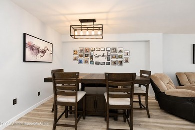 Welcome to this beautifully maintained single-family attached - photo 7