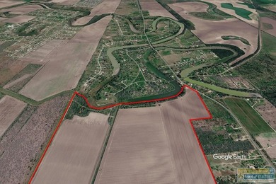 Three parcels grouped to total more than 1,000 acres on the - photo 10