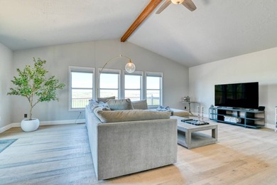 tunning 40-acre horse property with a beautifully updated home - photo 3