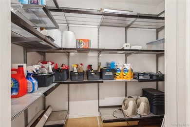 Elegant, pristine, and spacious 2-bedroom, renovated 2.5-bath - photo 18