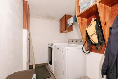 Like to cook and entertain quests or just have a busy family or