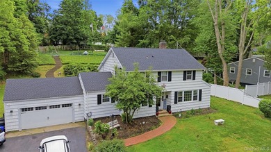 Welcome to this wonderful home, where comfort, elegance, and - photo 1