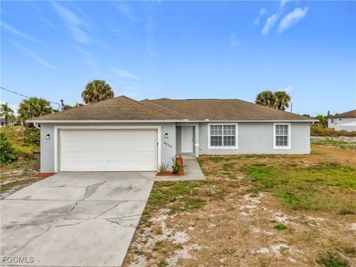 Lehigh Acres Area Home For Sale in Lehigh Acres Florida
