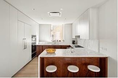 Presenting Residence 12. This spectacular full floor residence - photo 12