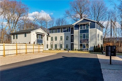 FIRST FLOOR - 1 Level Luxury! Beautiful new 1-bedroom units in - photo 2