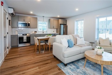 FIRST FLOOR - 1 Level Luxury! Beautiful new 1-bedroom units in - photo 6