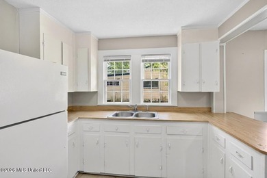 Commercial office opportunity in the heart of Hattiesburg - photo 27