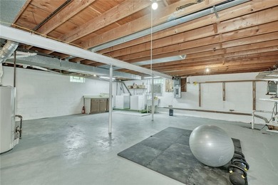 RANCH LIVING... WITH ROOM TO SPREAD OUT! Offering more space and - photo 28