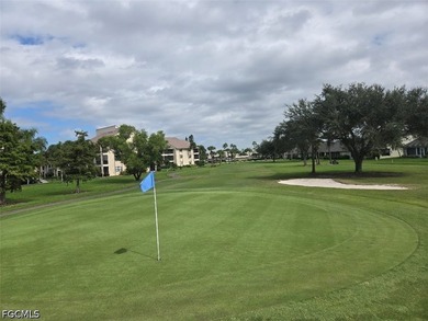Enjoy panoramic unobstructed golf course & lake views with a - photo 28