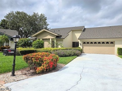Enjoy panoramic unobstructed golf course & lake views with a - photo 31