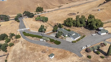 An Opportunity not to be missed. Riley Ranch, a 502 acre, 5 - photo 2