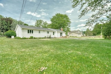 RANCH LIVING... WITH ROOM TO SPREAD OUT! Offering more space and - photo 32