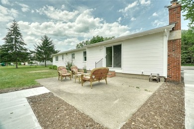 RANCH LIVING... WITH ROOM TO SPREAD OUT! Offering more space and - photo 35