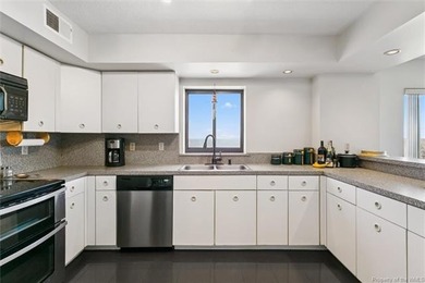 Truly one-of-a-kind at just over 2400 sq ft, this spectacular - photo 5