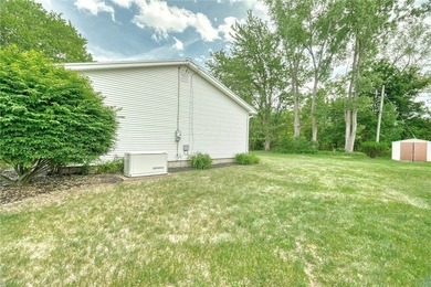 RANCH LIVING... WITH ROOM TO SPREAD OUT! Offering more space and - photo 38