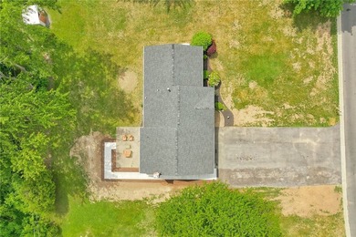 RANCH LIVING... WITH ROOM TO SPREAD OUT! Offering more space and - photo 39