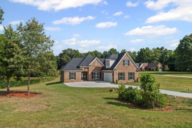 (private lake, pond, creek) Home For Sale in Unincorporated Tennessee