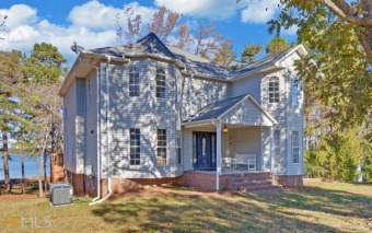 Presenting artist CBoylan's Colonial home on beautiful Lake - Lake Home For Sale in Hartwell, Georgia