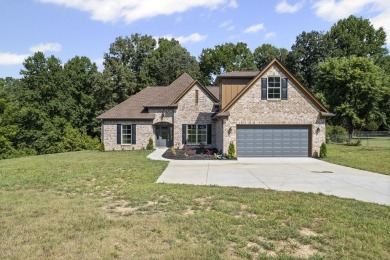 (private lake, pond, creek) Home For Sale in Unincorporated Tennessee