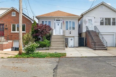 Turn-Key Perfection in the Heart of Pelham Bay! Welcome home to - photo 1