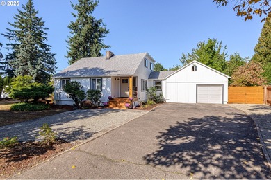 (private lake, pond, coastal) Home For Sale in Hillsboro Oregon