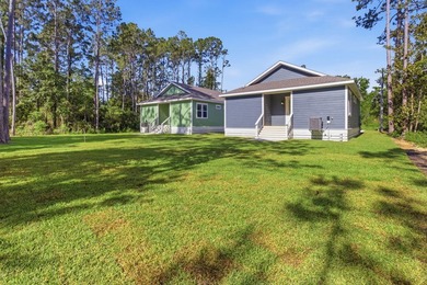 This beautifully finished 3 bed, 2.5 bath home offers 1,372 sqft - photo 7