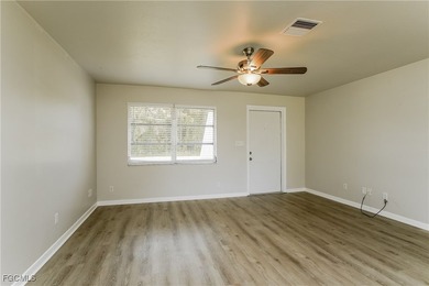 Inviting 3/2 home with open living areas and plenty of natural - photo 4